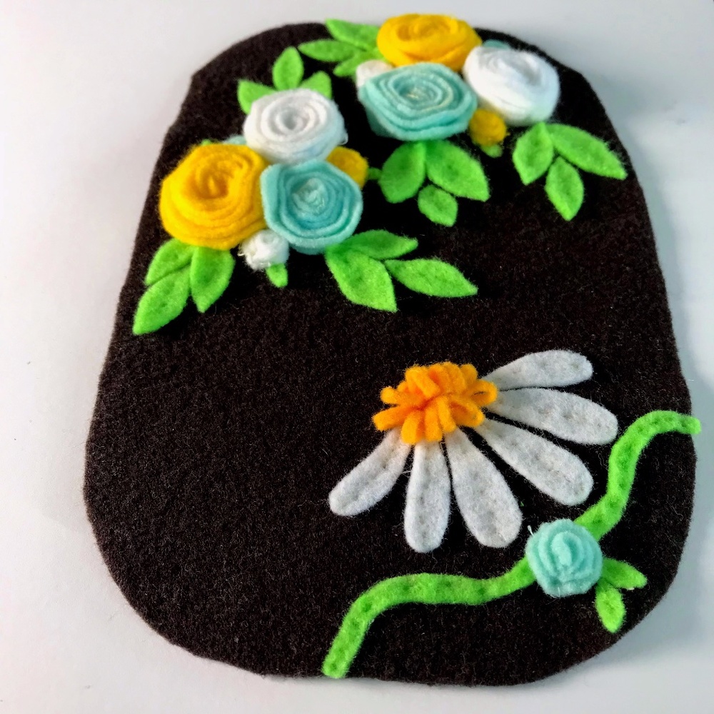 HP - Handmade - OOAK, Guinea Pig Dandelion & Rose Snuffle Mat